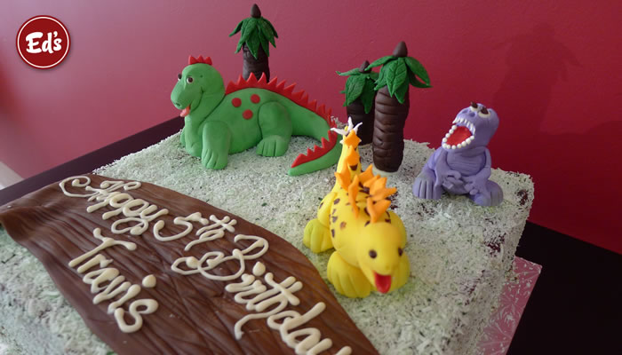 Dinosaurs Theme Cake