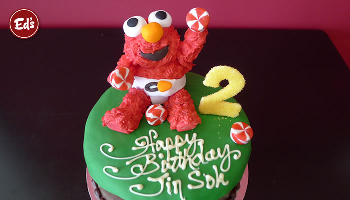 Elmo Theme Cake