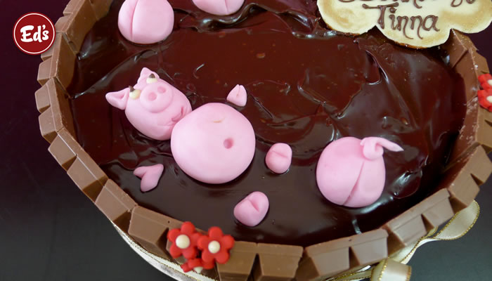 Piggy Birthday Cakes