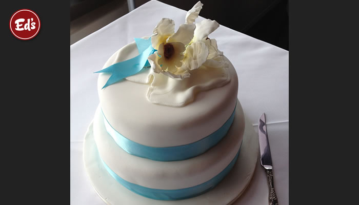 Lily Wedding Cake